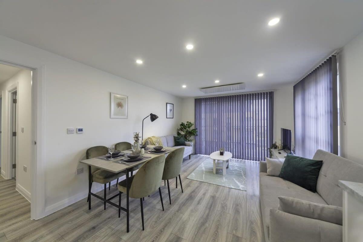 Modern And Bright 2 Bed Apartment In Ashford Ashford  Exteriör bild
